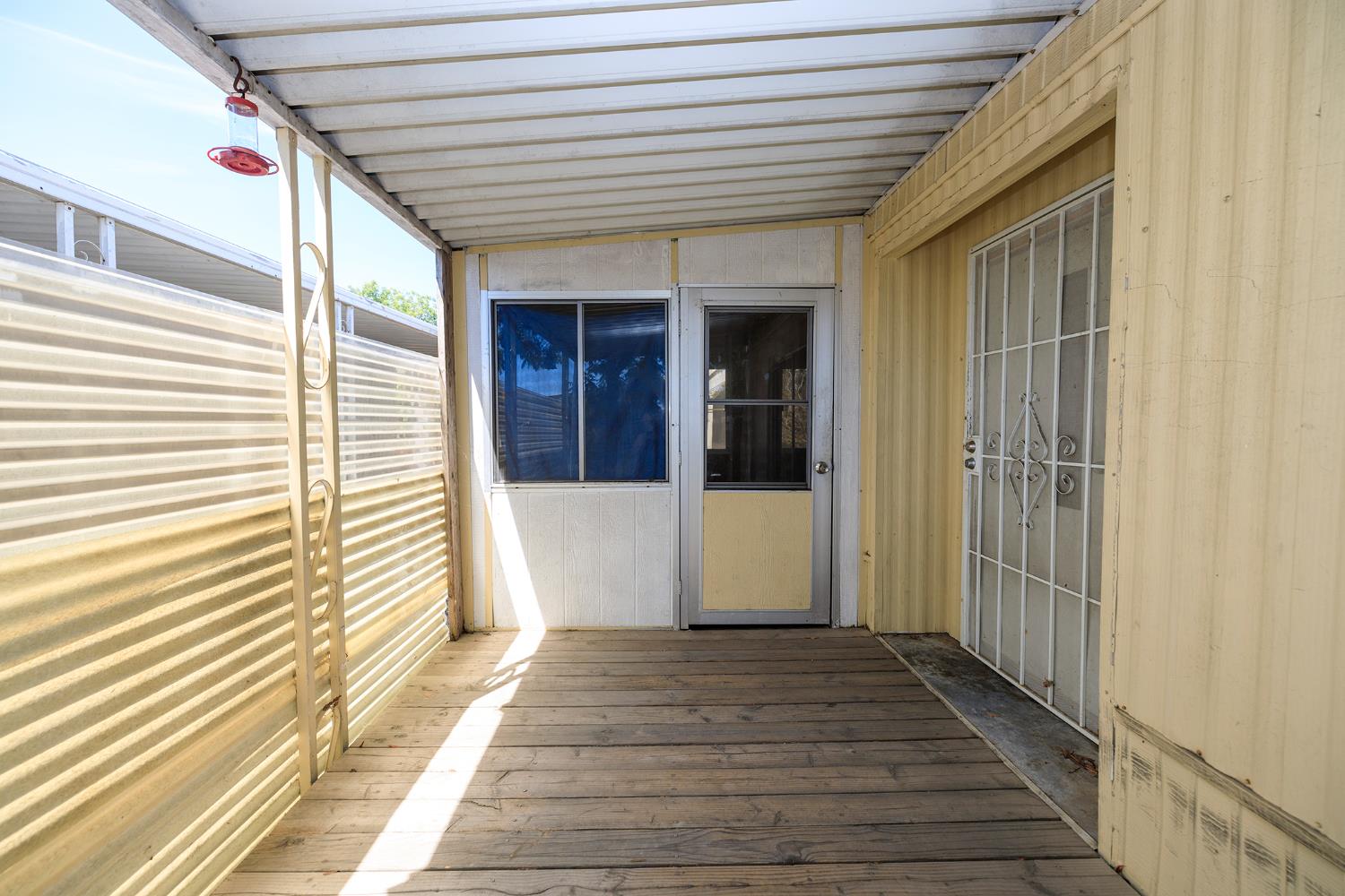 2621 Prescott Rd #158, Modesto, CA 95350