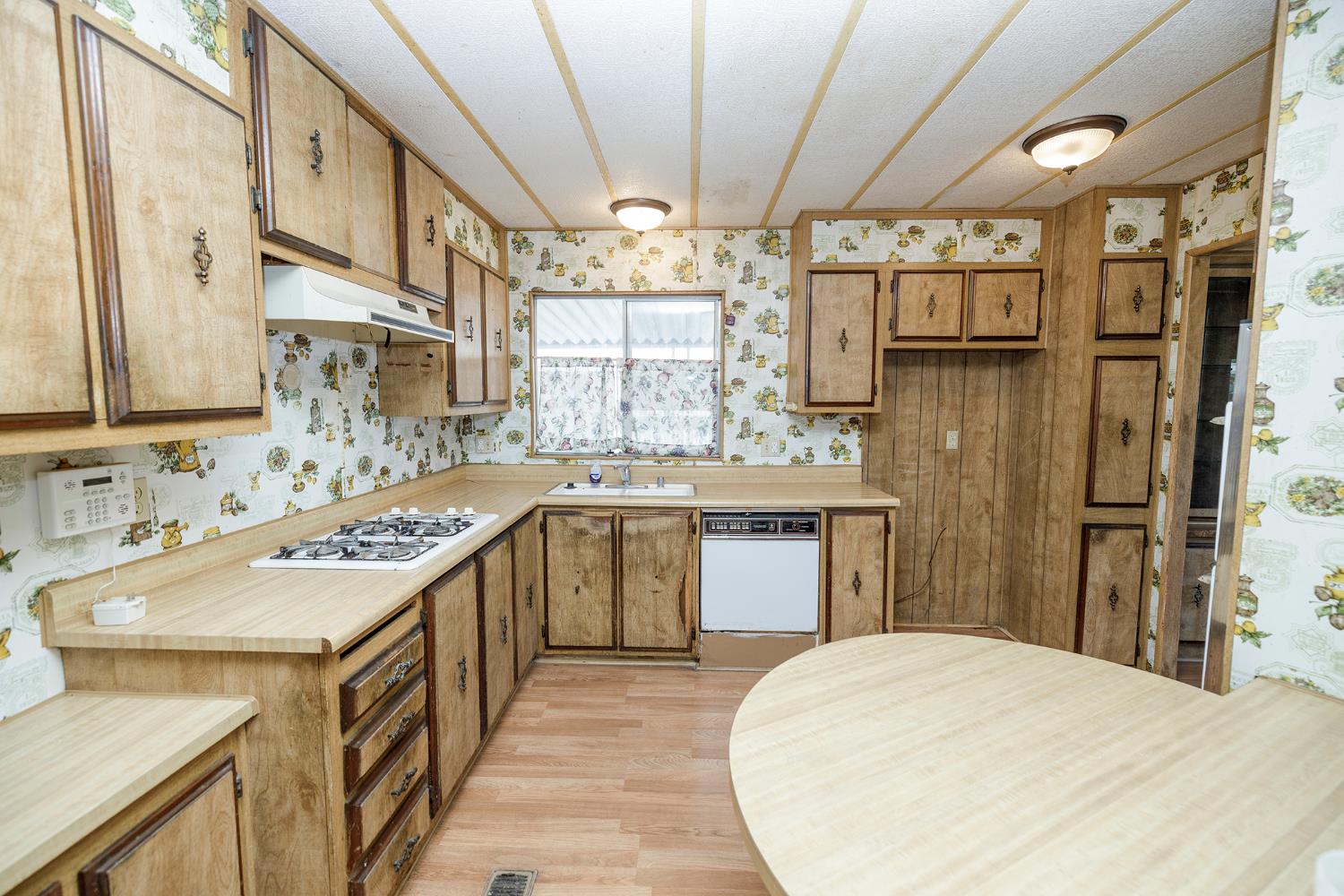 2621 Prescott Rd #158, Modesto, CA 95350