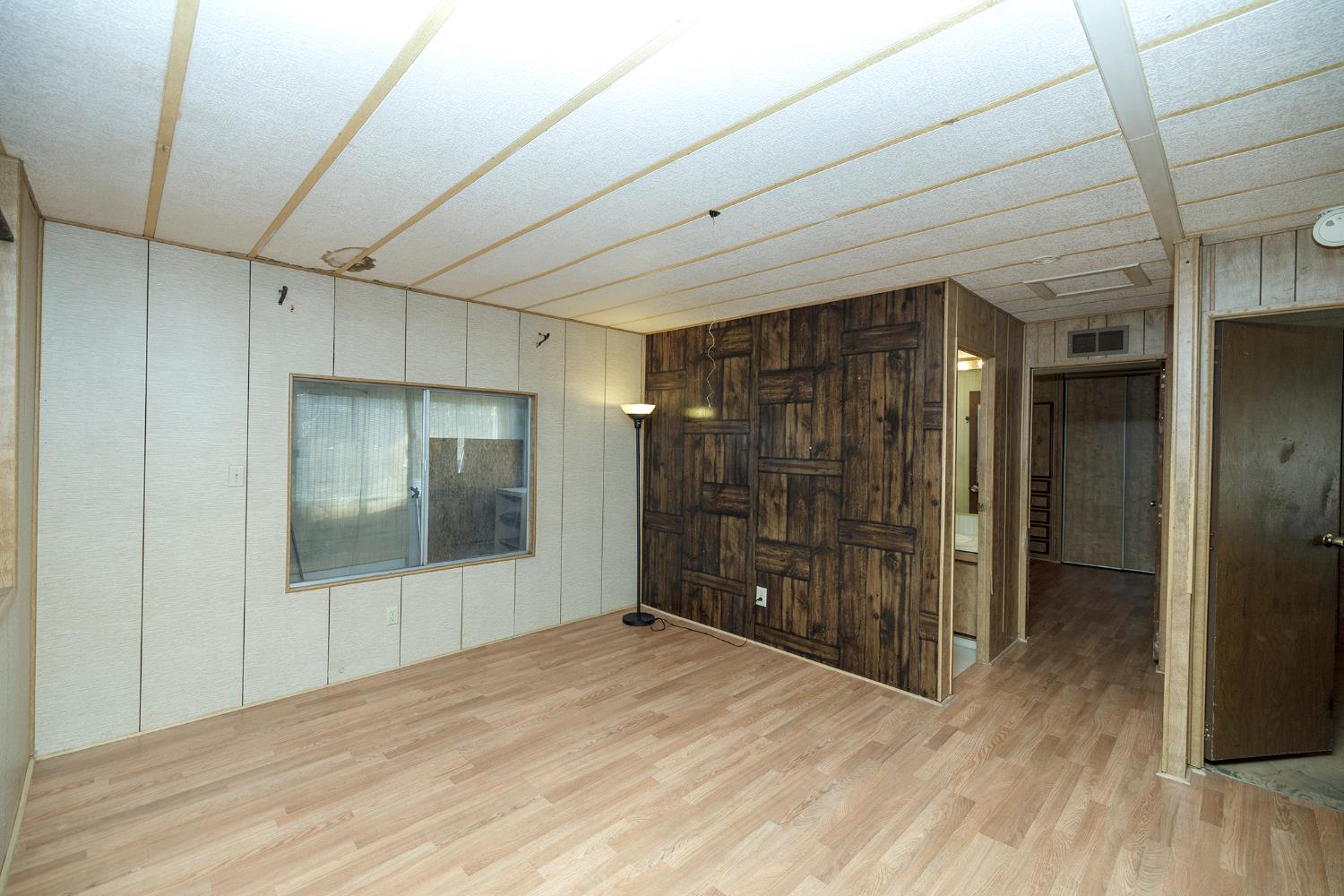 2621 Prescott Rd #158, Modesto, CA 95350