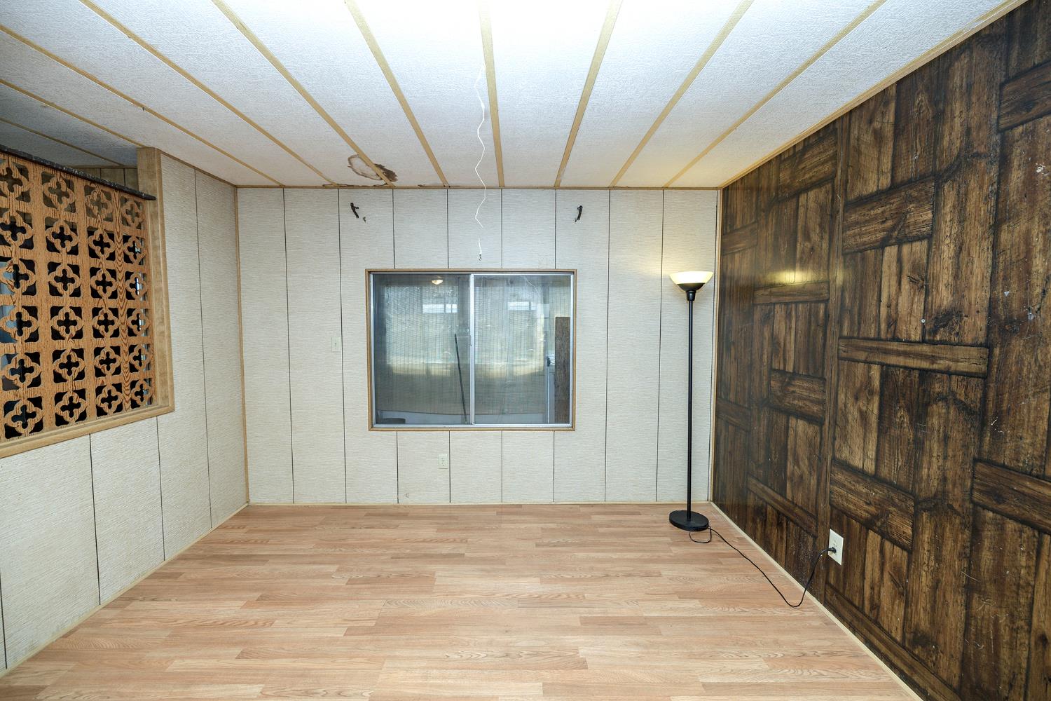 2621 Prescott Rd #158, Modesto, CA 95350