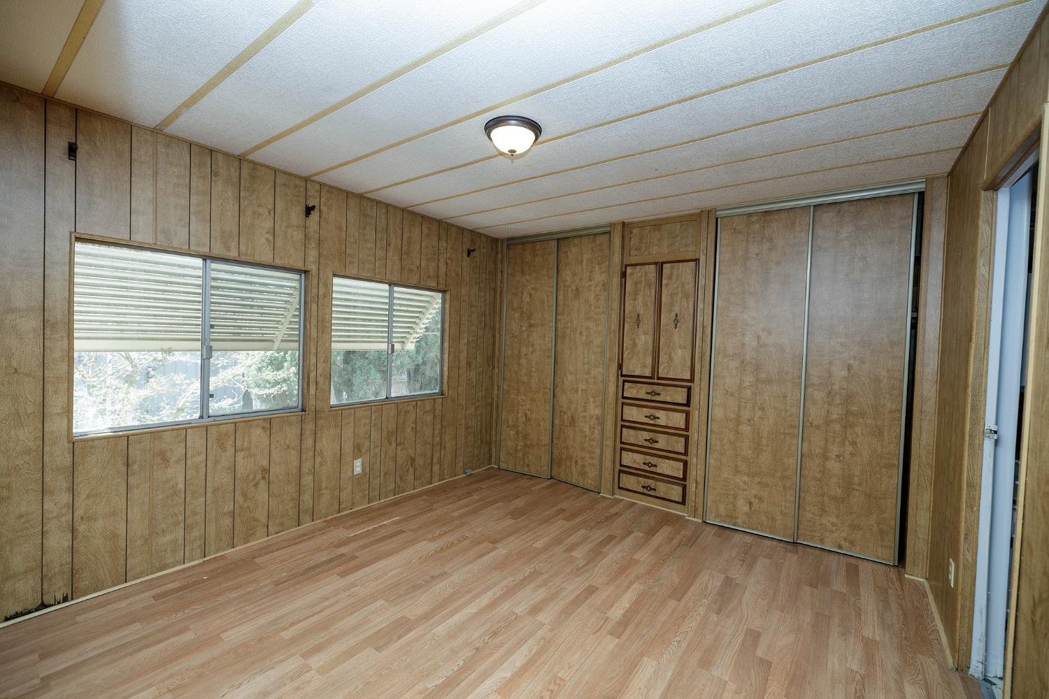 2621 Prescott Rd #158, Modesto, CA 95350