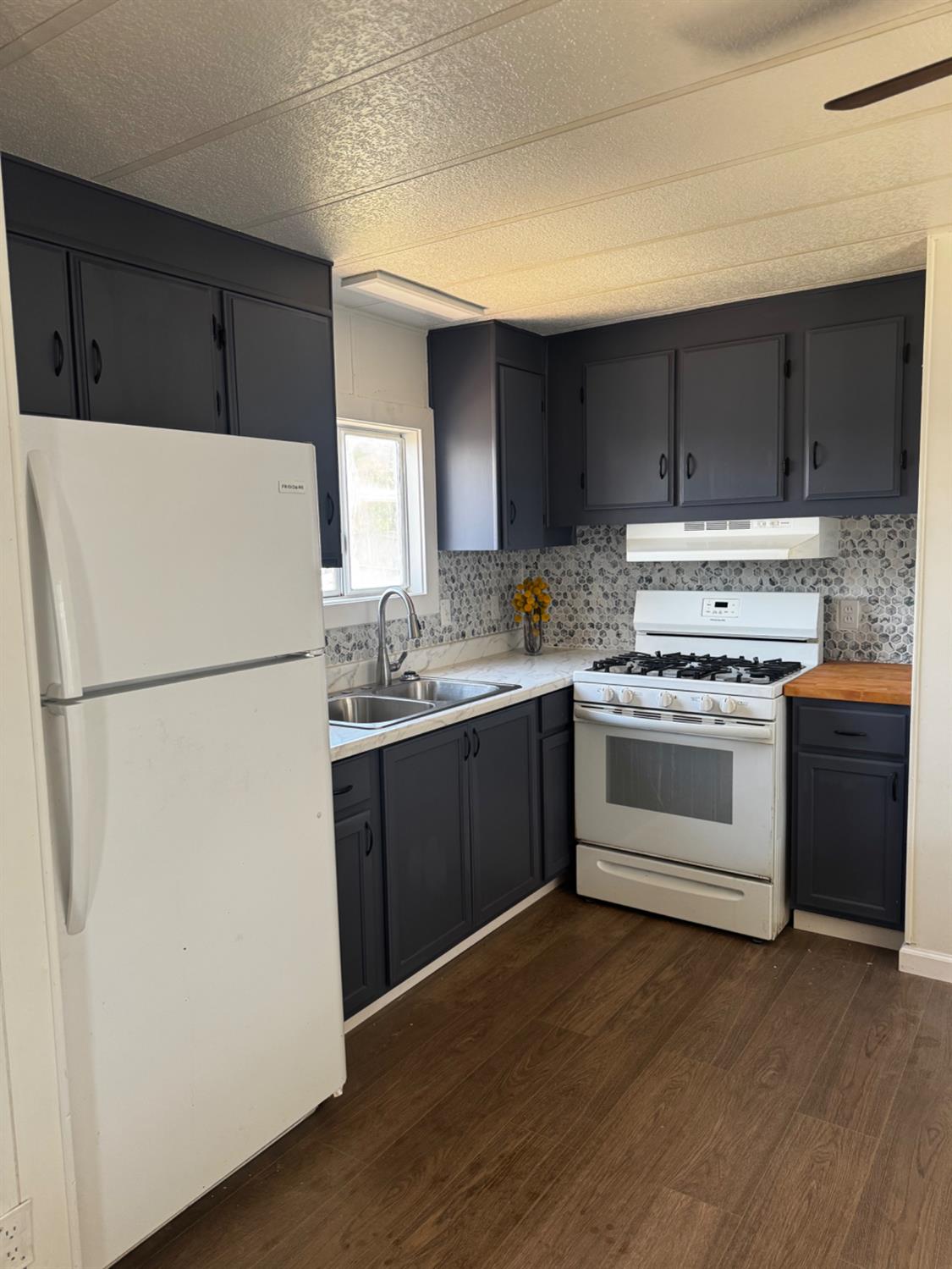 1200 S Carpenter Rd #51, Modesto, CA 95351