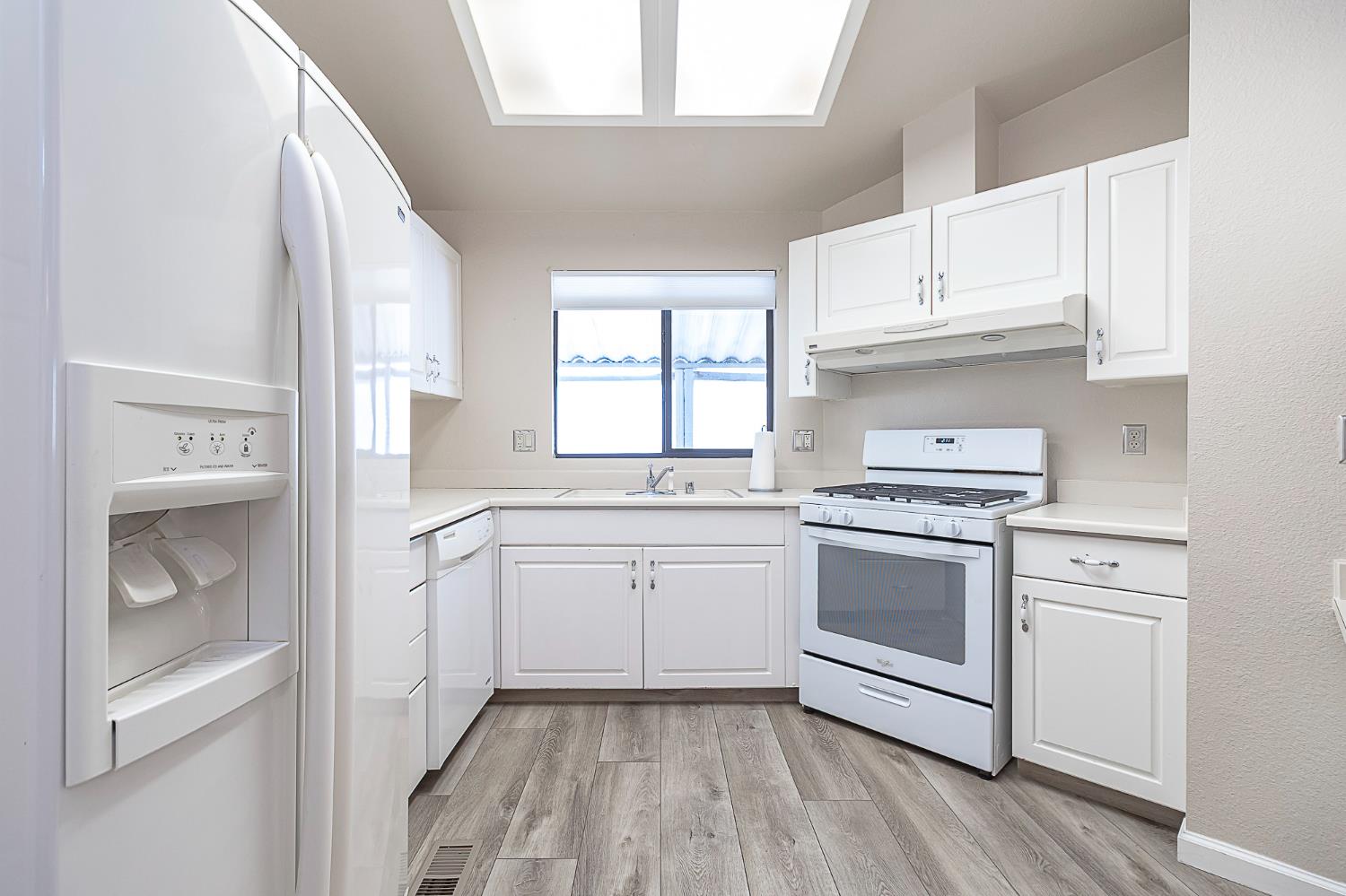 1500 Held Dr #119, Modesto, CA 95355