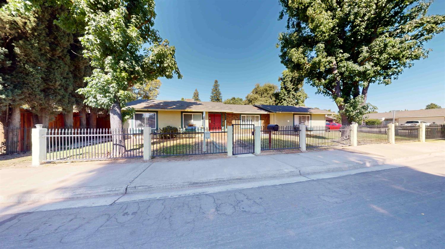 4005 Honey Creek Rd, Modesto, CA 95356