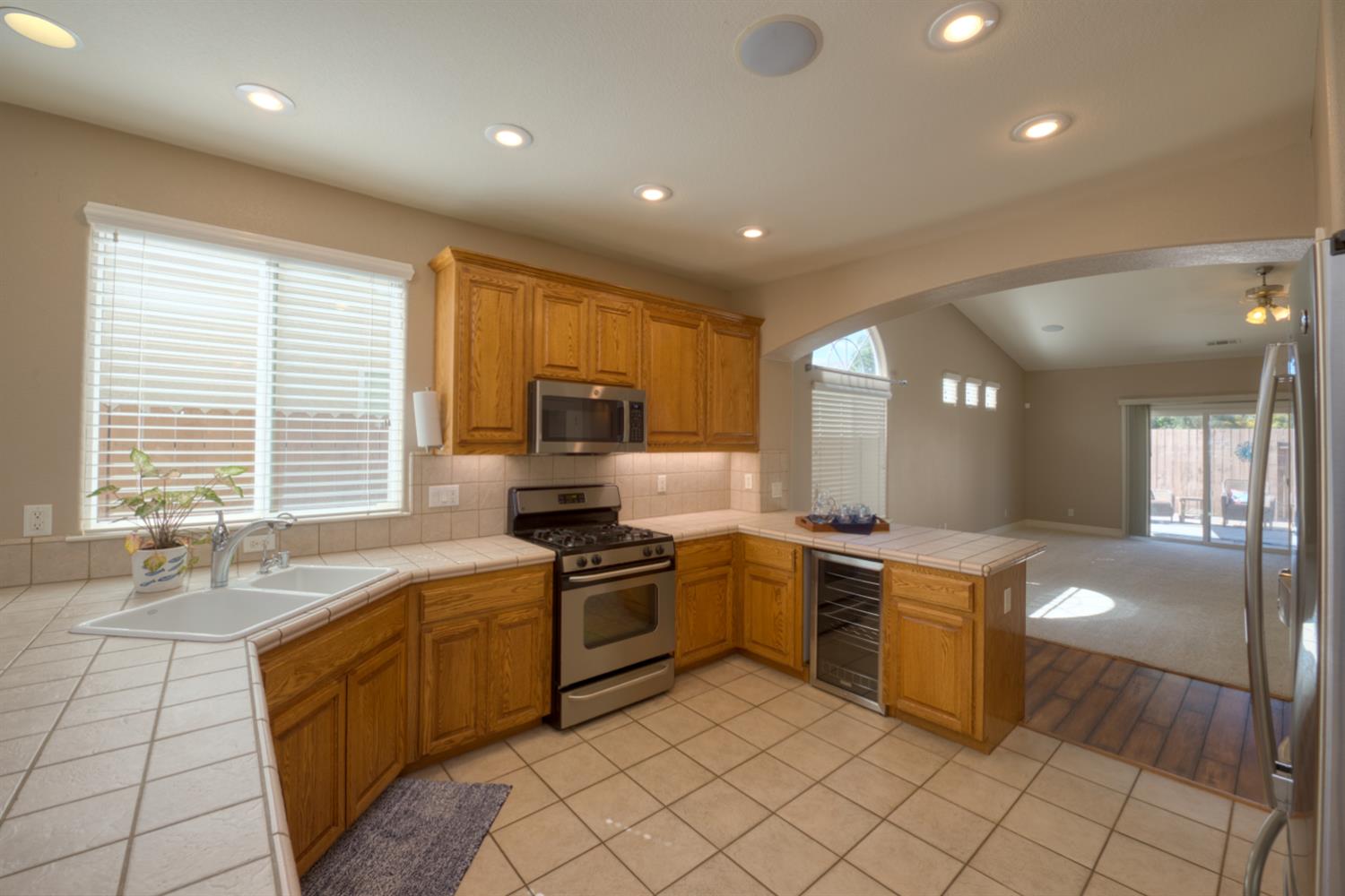 849 Miraggio Dr, Patterson, CA 95363