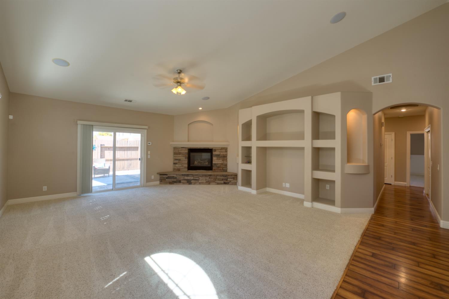 849 Miraggio Dr, Patterson, CA 95363