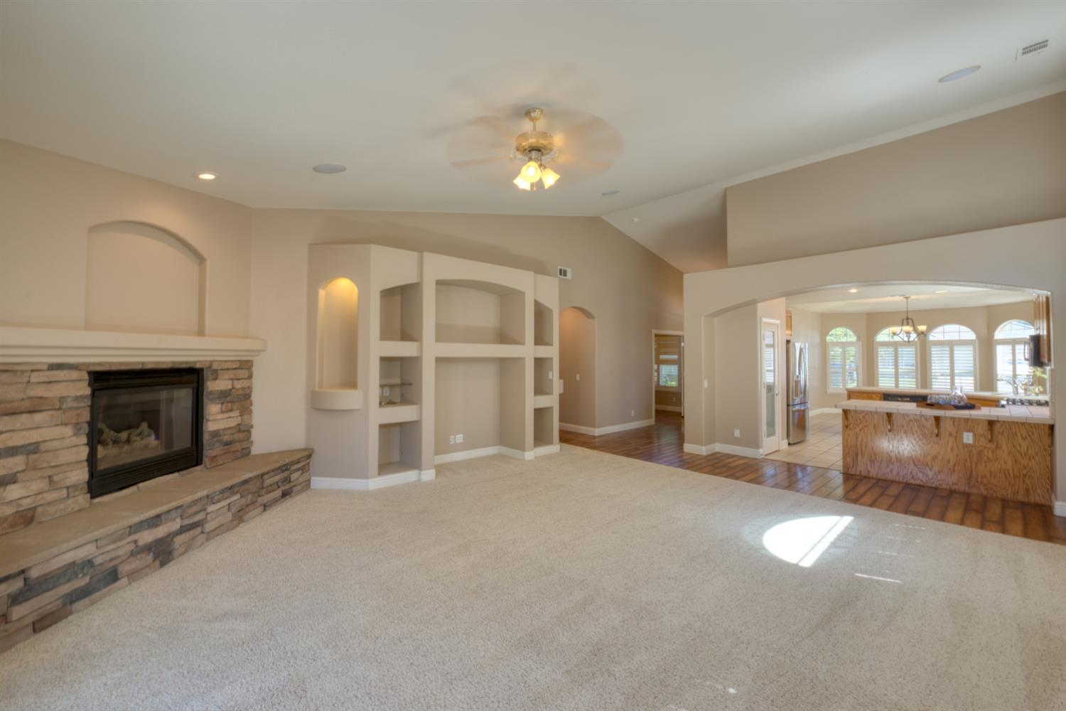 849 Miraggio Dr, Patterson, CA 95363