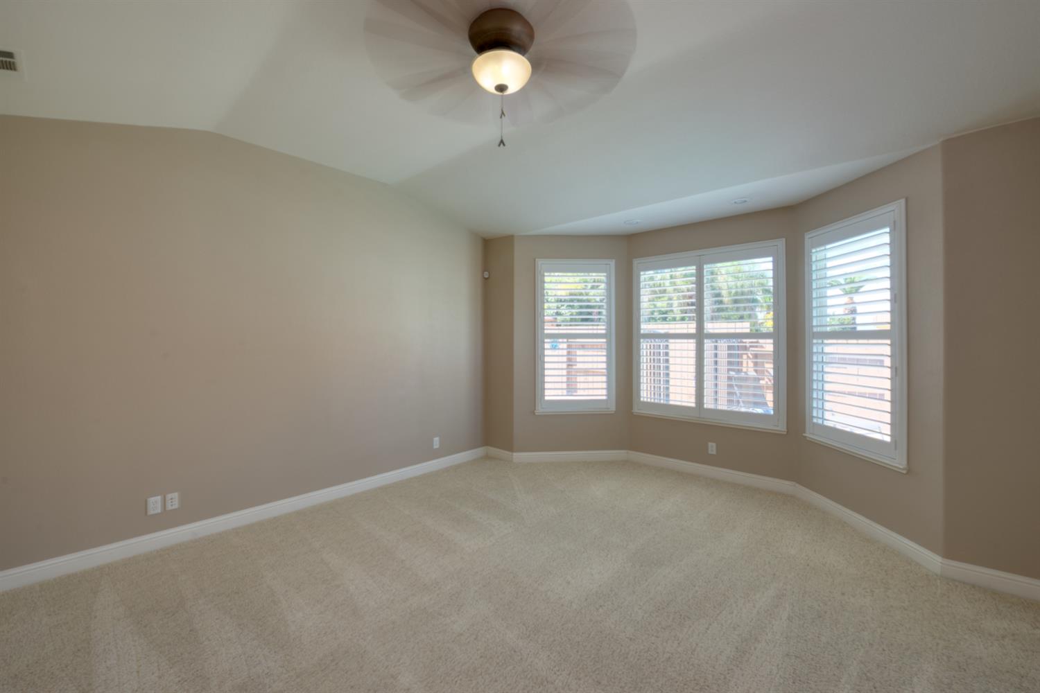 849 Miraggio Dr, Patterson, CA 95363