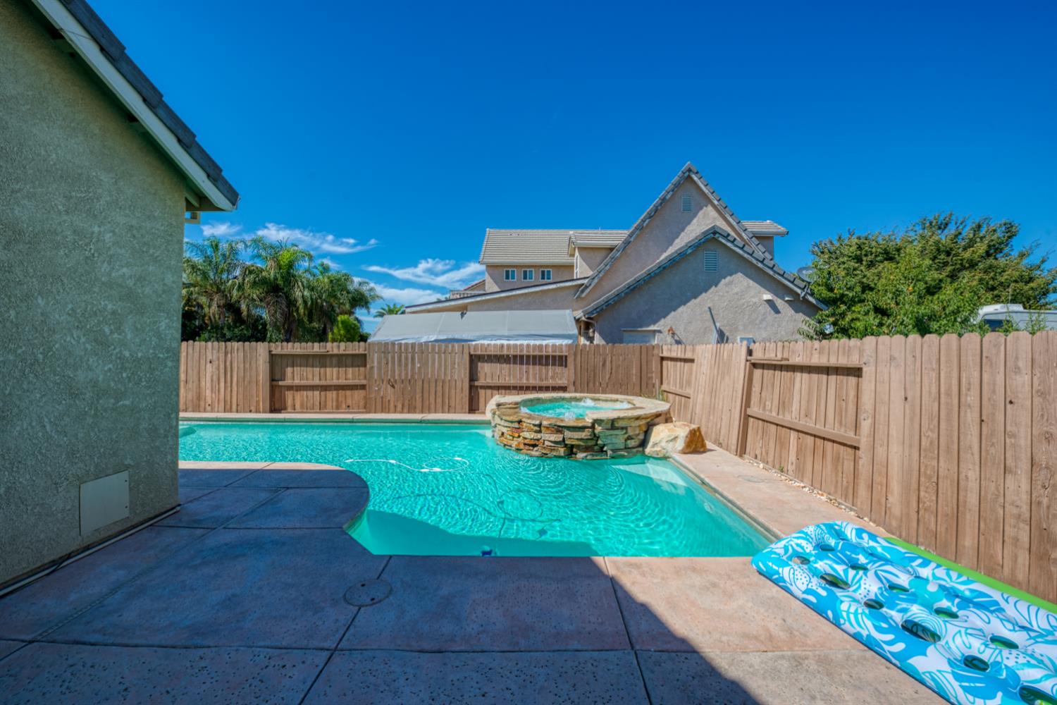 849 Miraggio Dr, Patterson, CA 95363