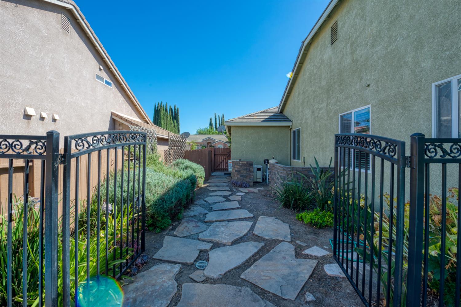 849 Miraggio Dr, Patterson, CA 95363