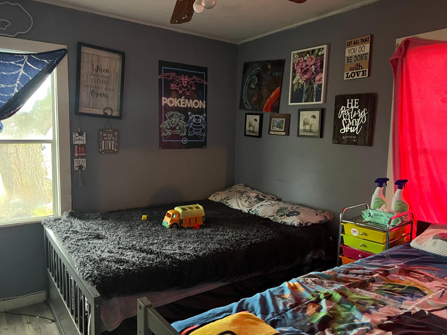 15238 Sunset Dr, Livingston, CA 95334