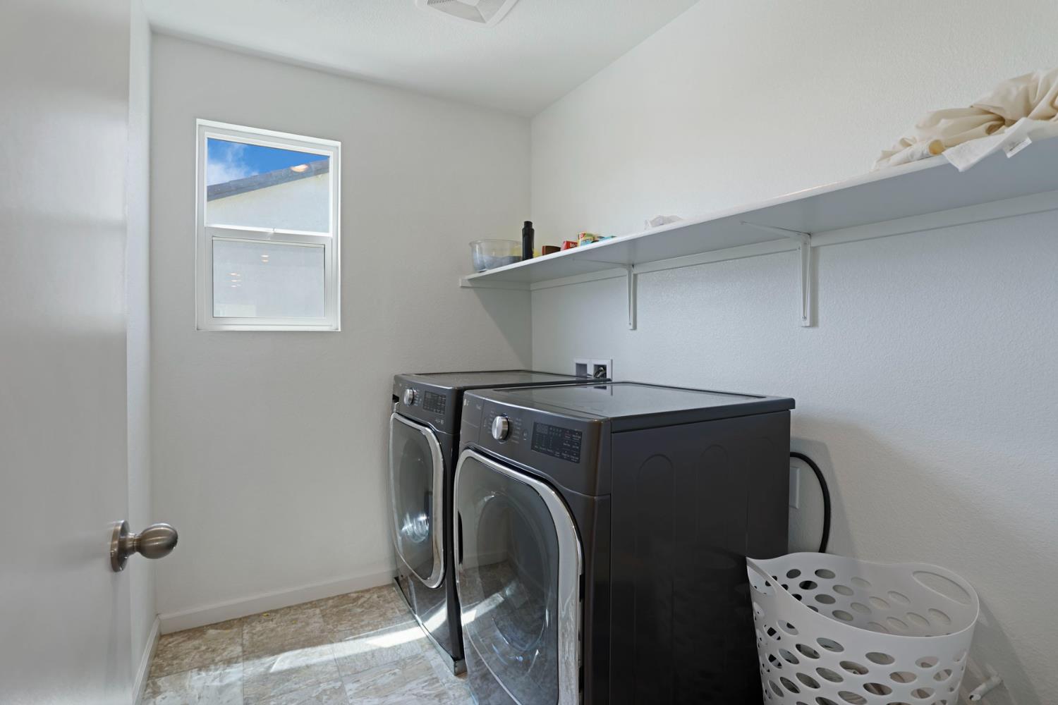 1471 Tanoak St, Manteca, CA 95337