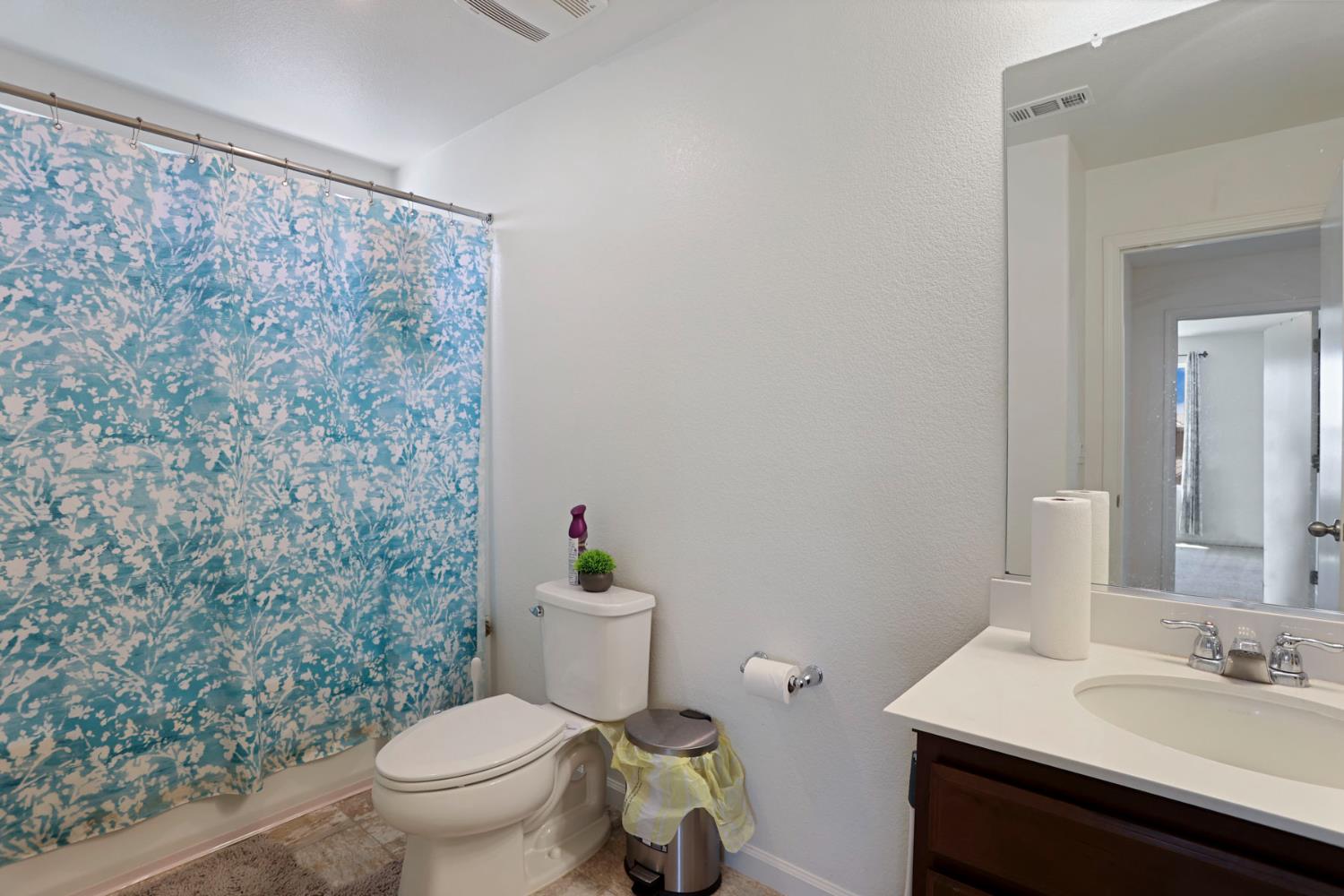 1471 Tanoak St, Manteca, CA 95337