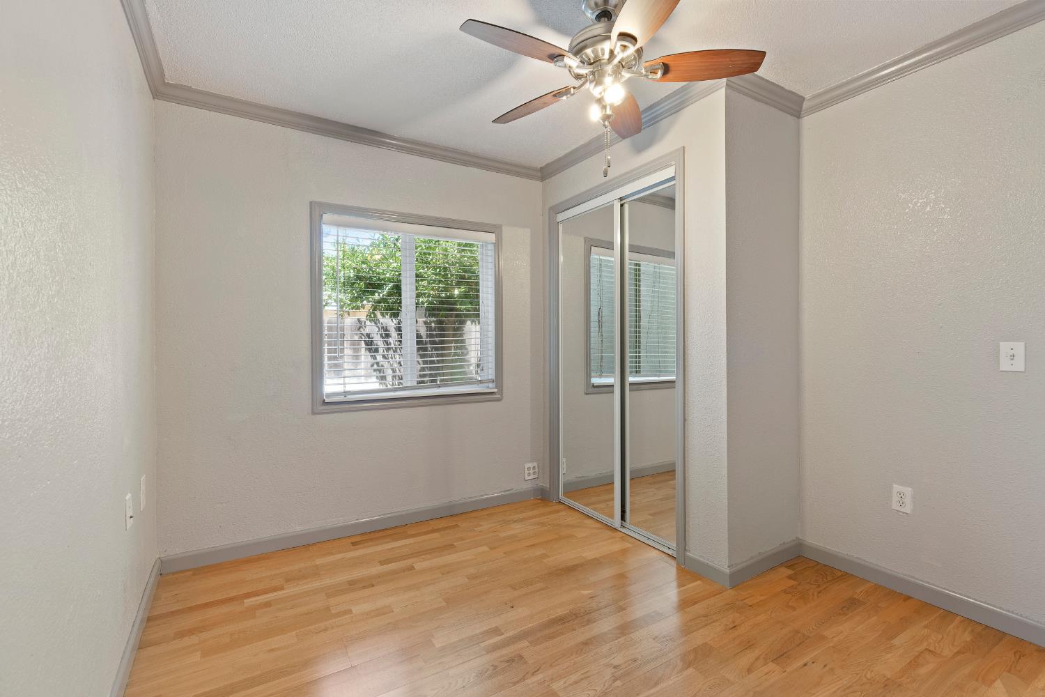 2100 3rd St, Hughson, CA 95326