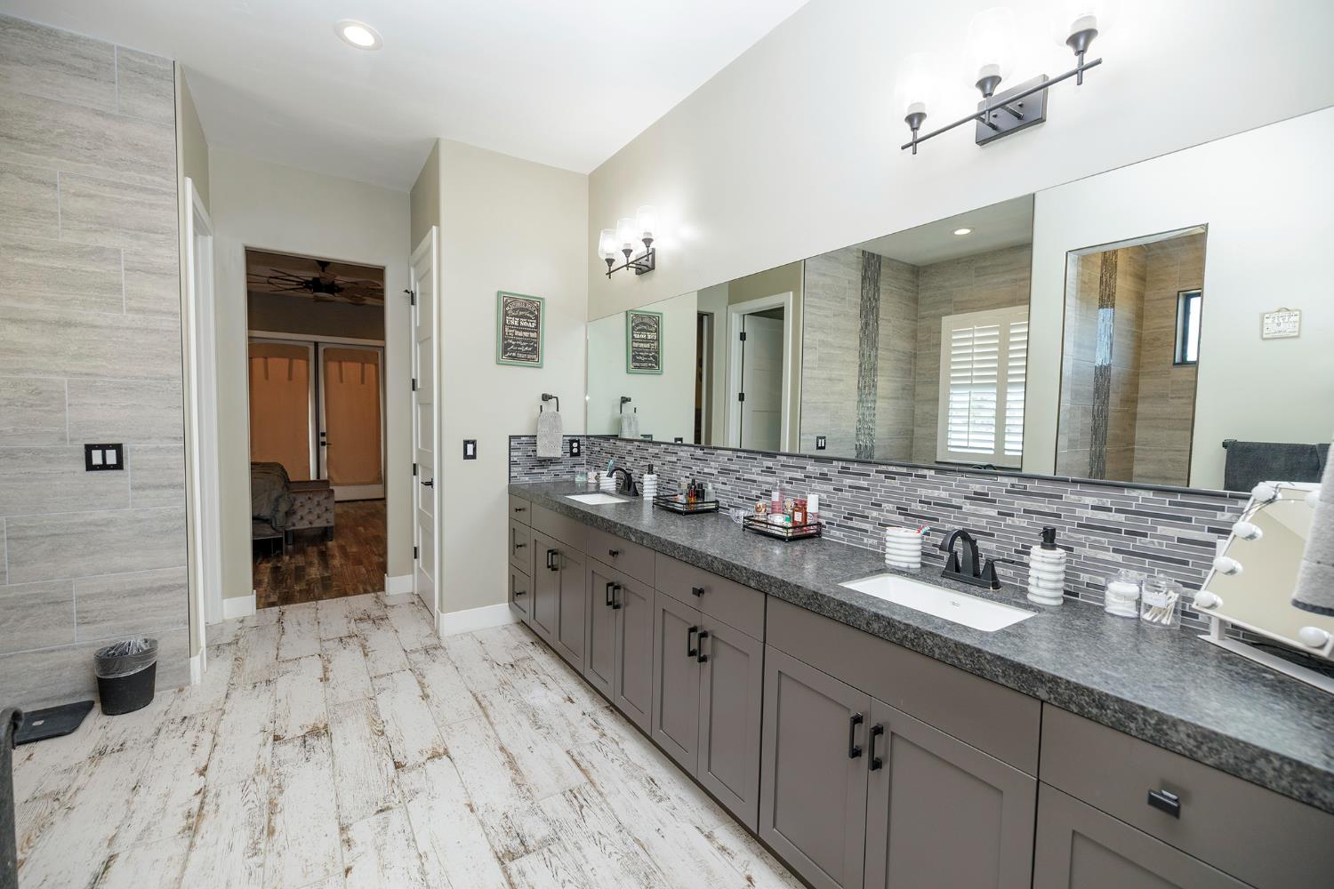 19206 Bloss Ave, Hilmar, CA 95324