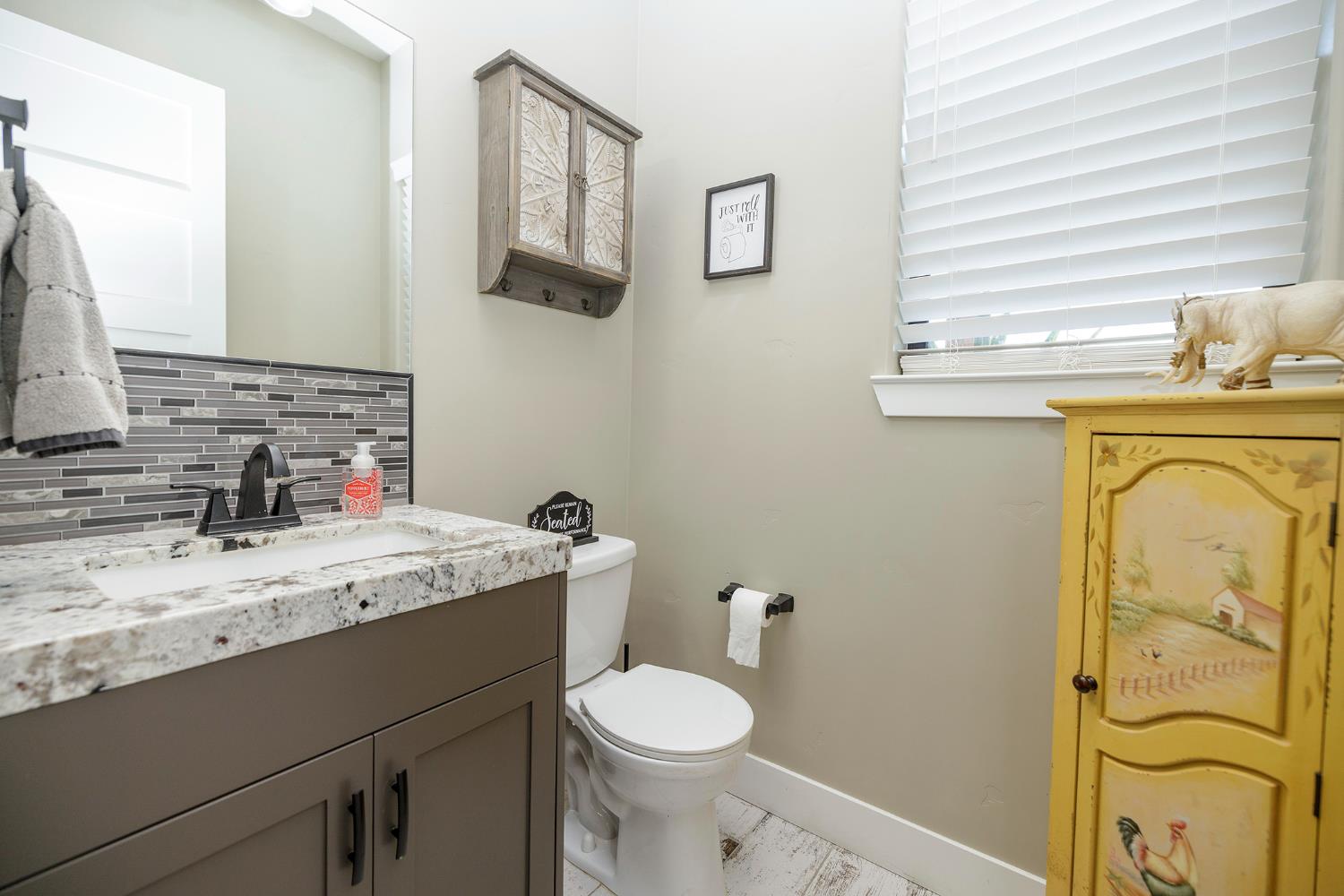 19206 Bloss Ave, Hilmar, CA 95324