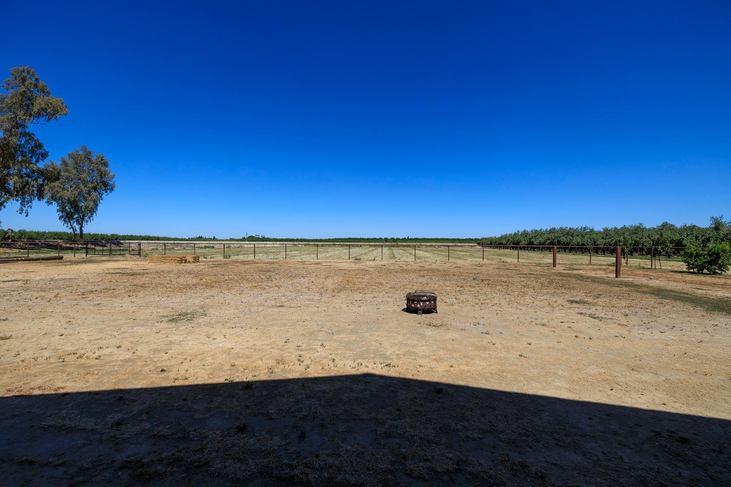 19206 Bloss Ave, Hilmar, CA 95324