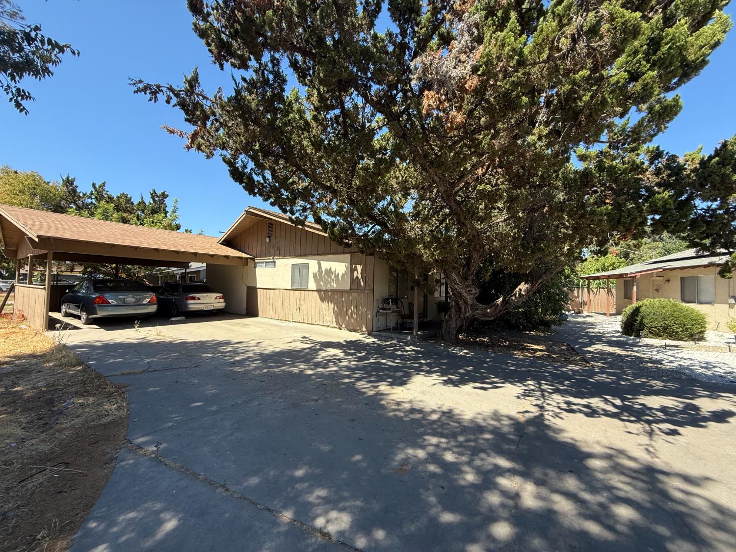 1010 Roselawn Ave, Modesto, CA 95351