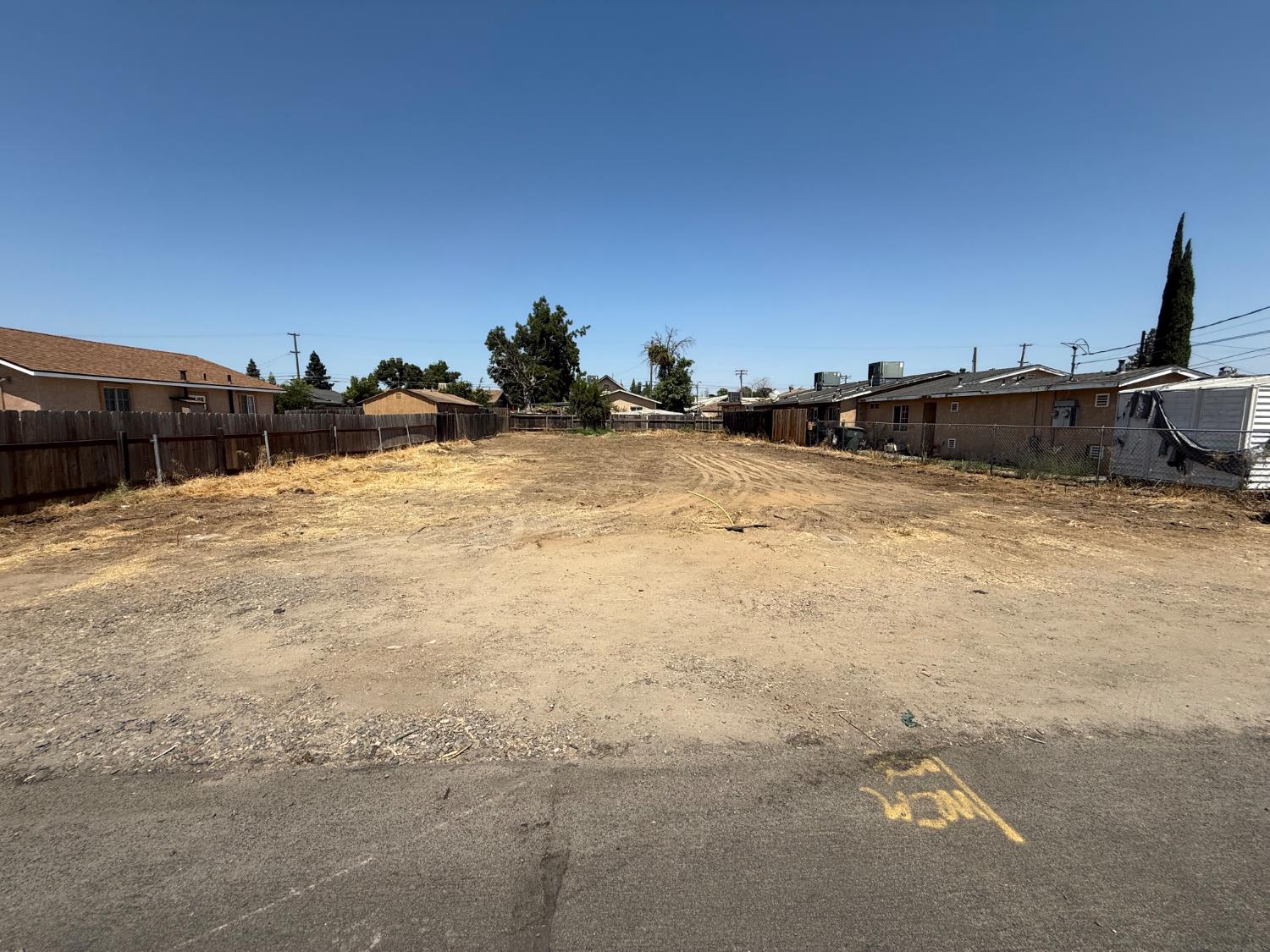 1805 Kenneth St, Modesto, CA 95351