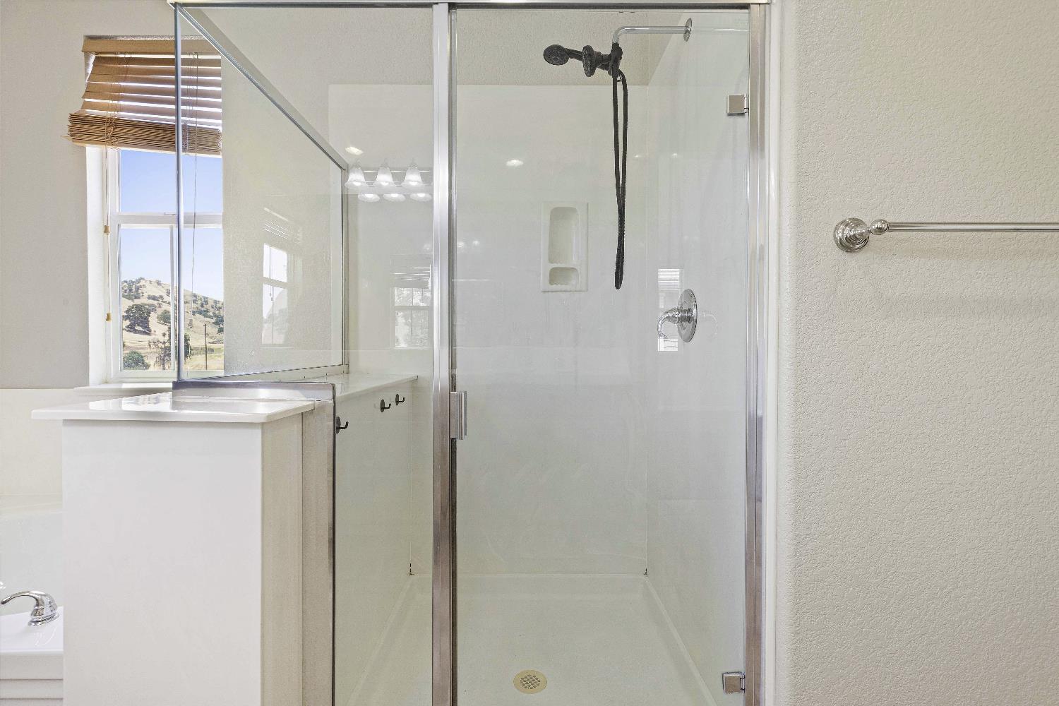 9397 Vintner Cir, Patterson, CA 95363