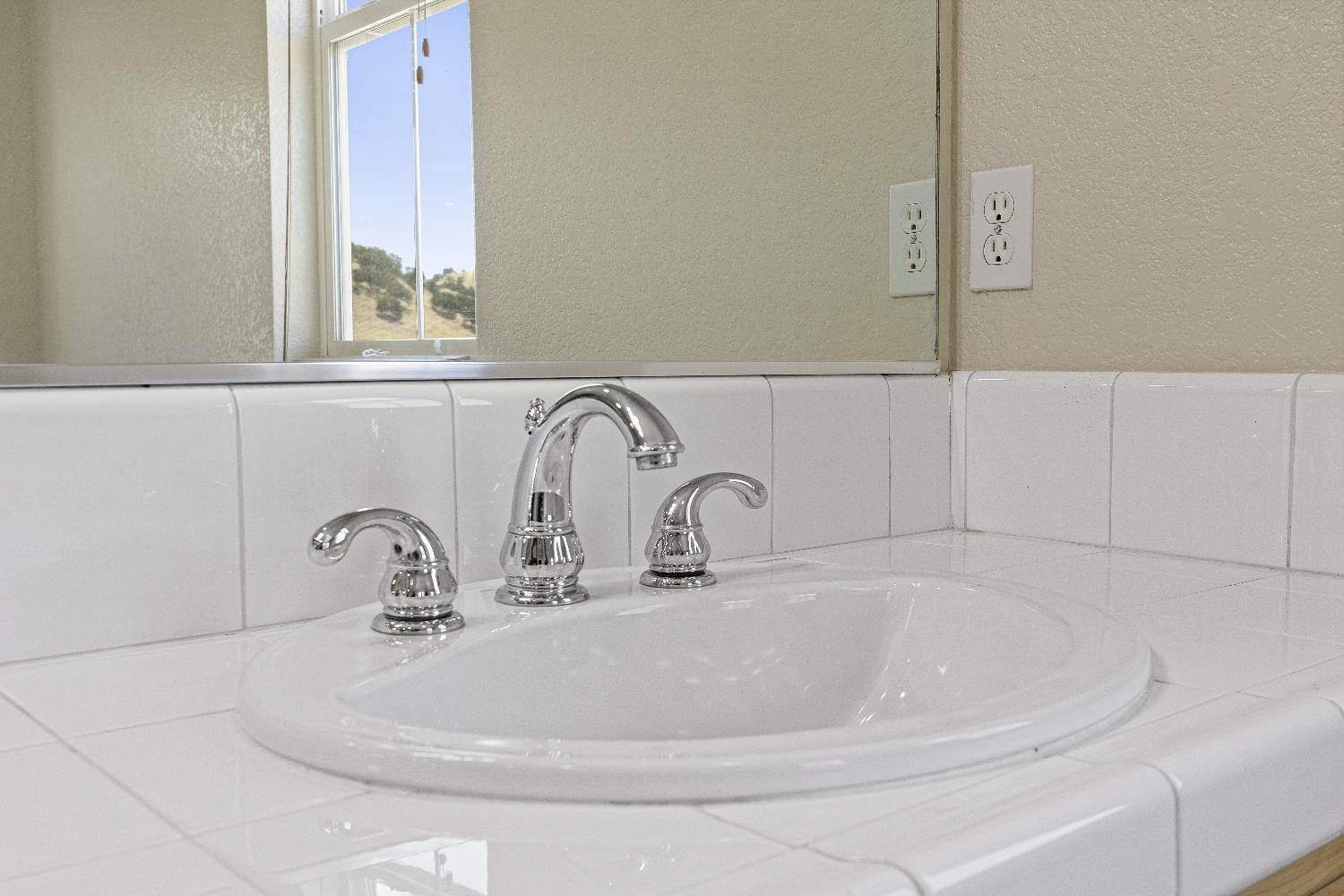 9397 Vintner Cir, Patterson, CA 95363