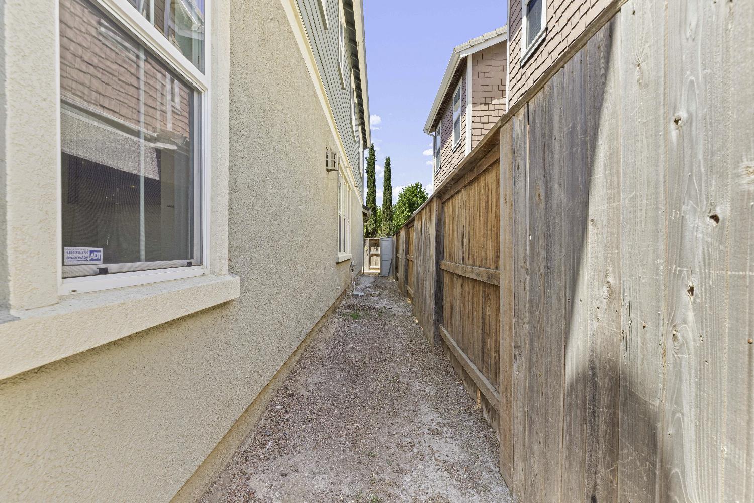 9397 Vintner Cir, Patterson, CA 95363