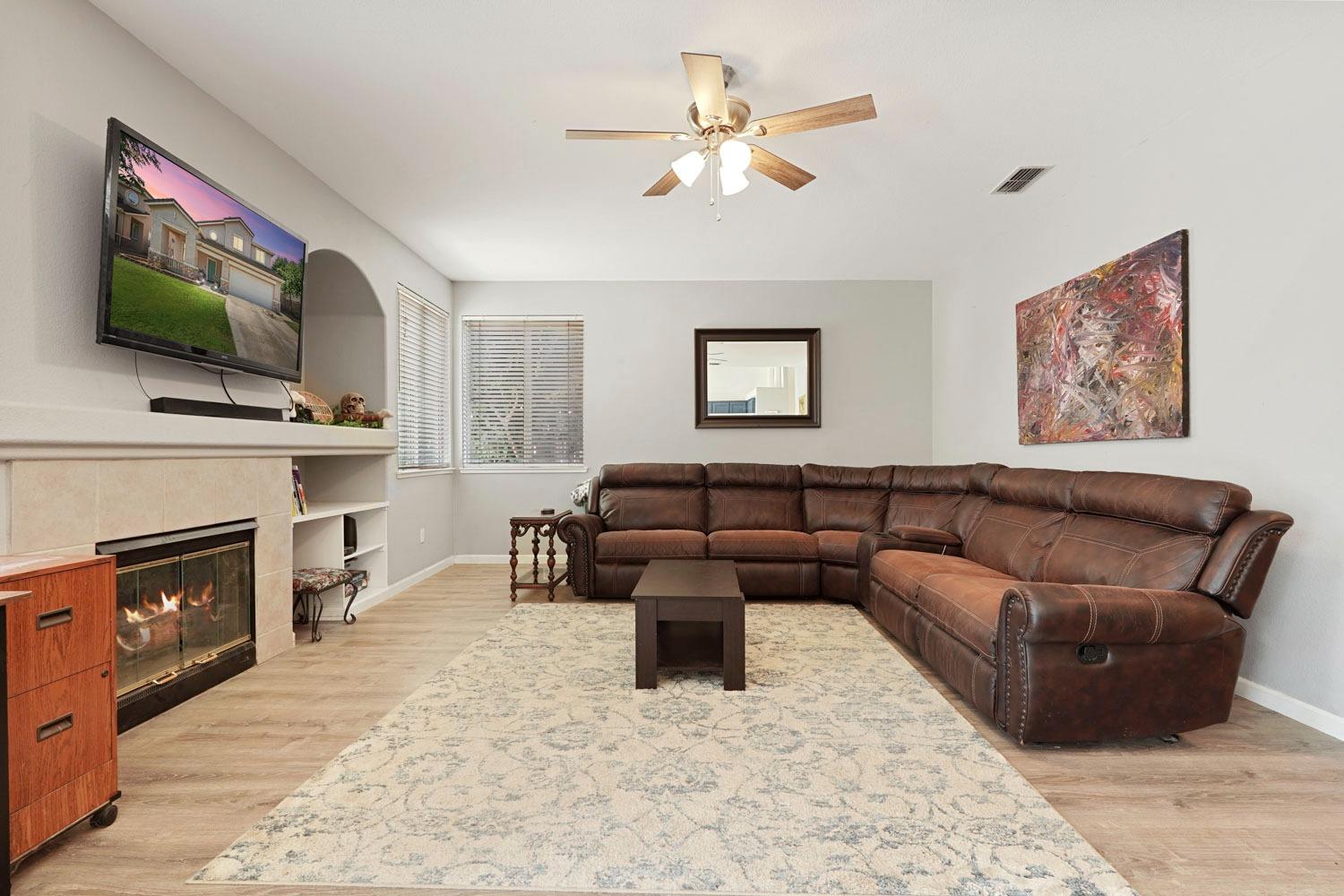 924 Dancer Way, Turlock, CA 95382