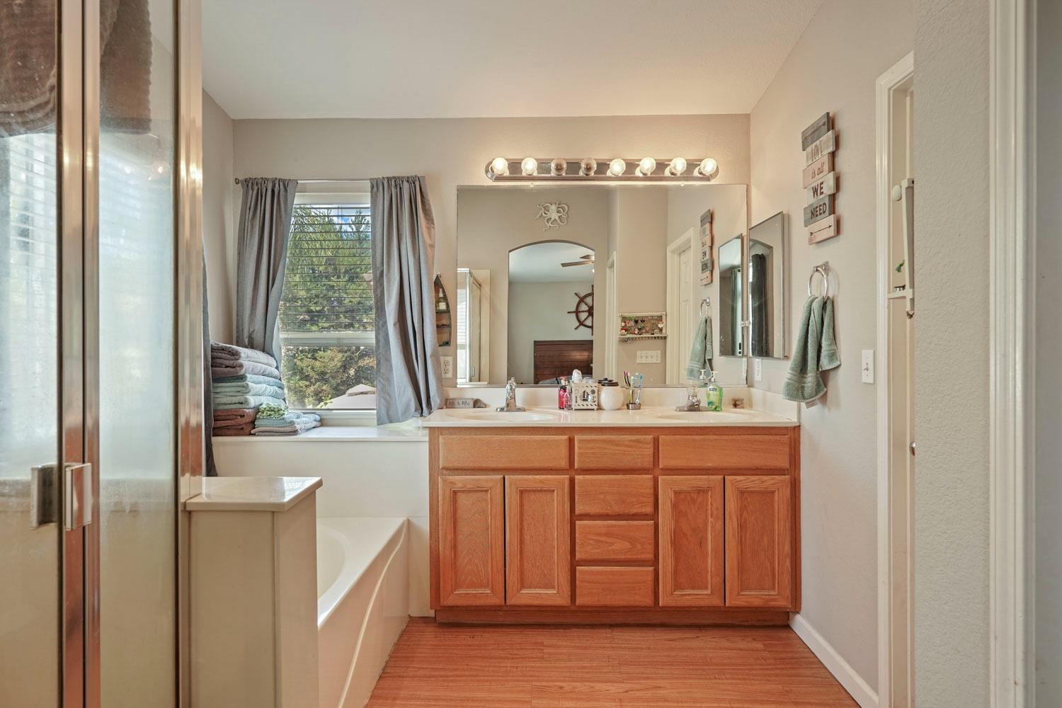 924 Dancer Way, Turlock, CA 95382