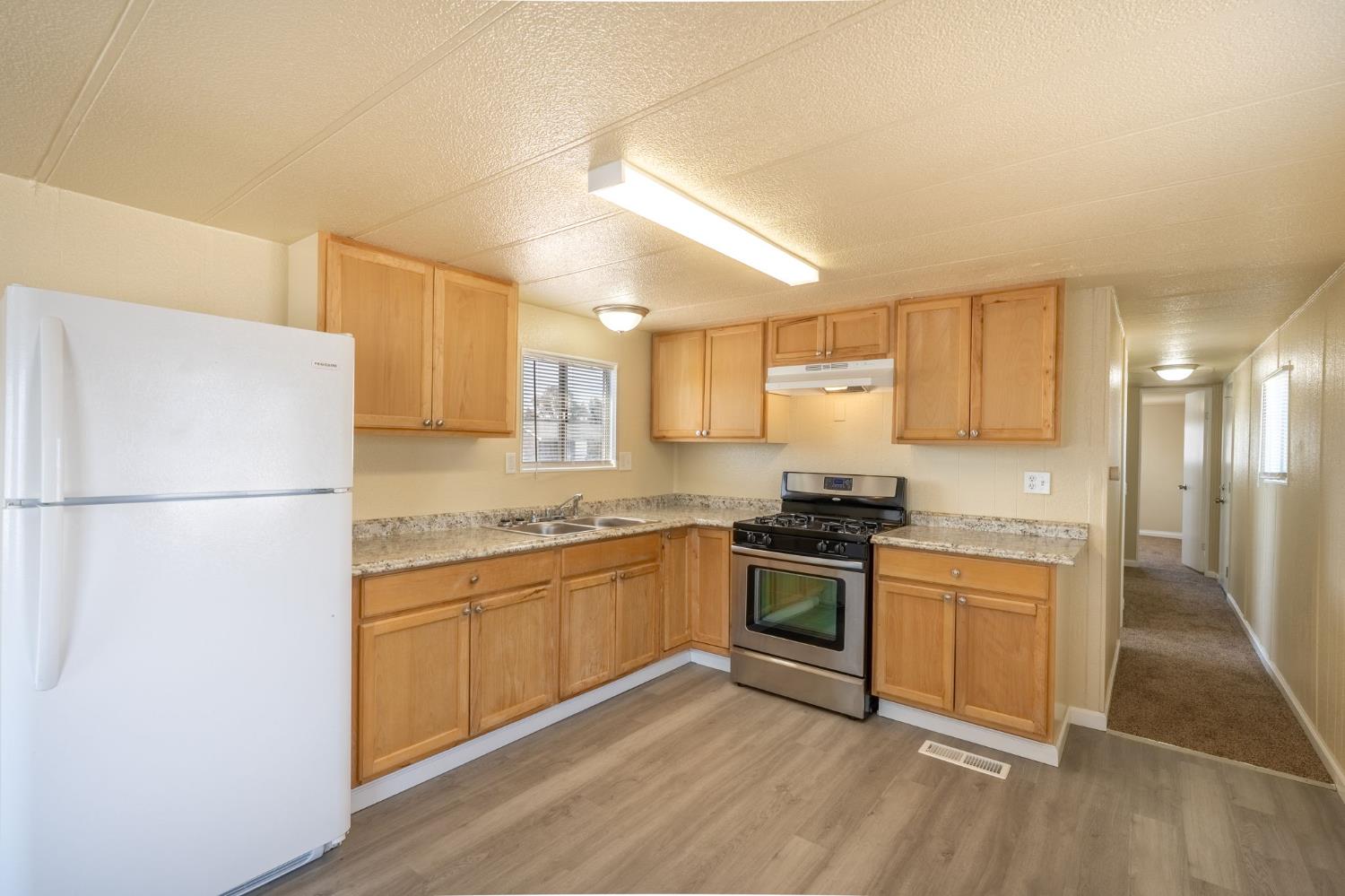 2355 Atwater Blvd #18, Atwater, CA 95301