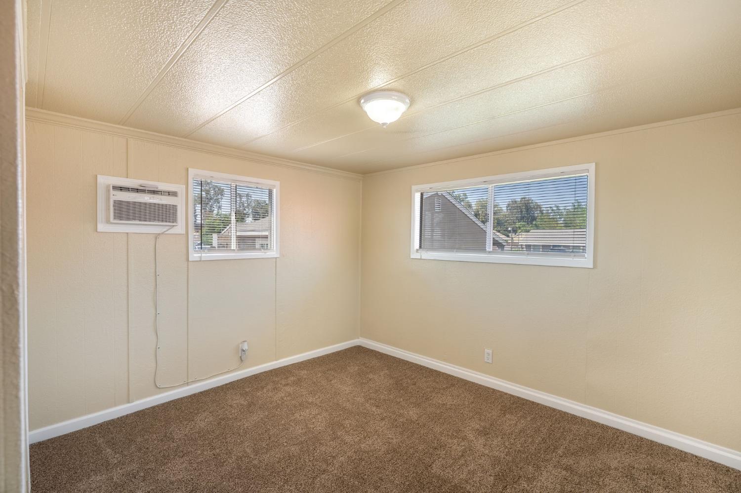 2355 Atwater Blvd #18, Atwater, CA 95301