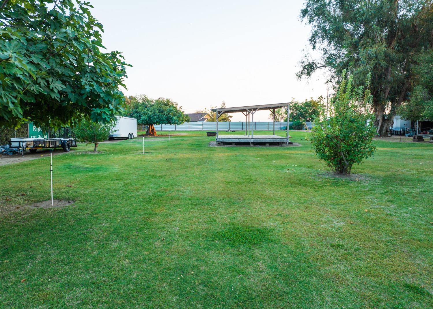 9906 Jackson Rd, Oakdale, CA 95361