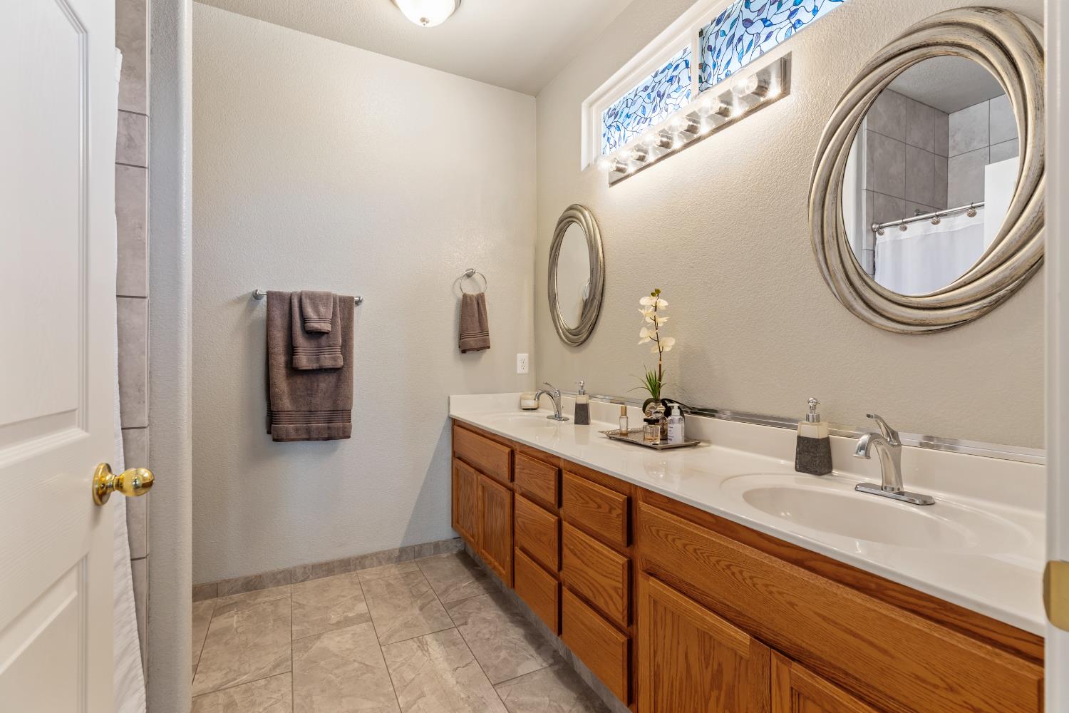 3300 Spring Garden Dr, Turlock, CA 95382