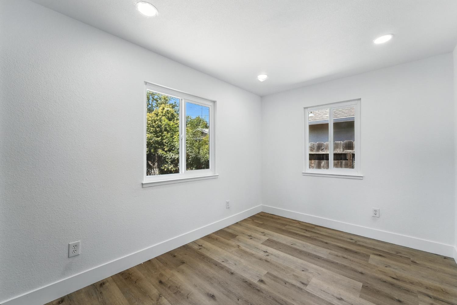 338 Yosemite Ave, Modesto, CA 95351