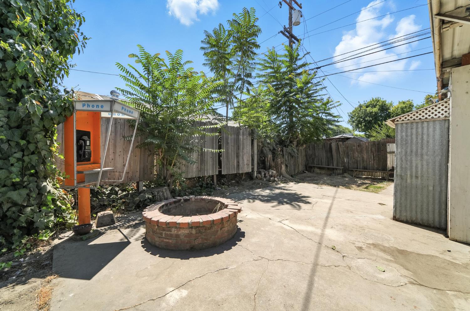 338 Yosemite Ave, Modesto, CA 95351