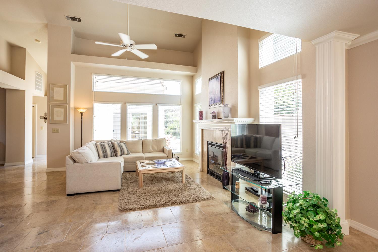 4332 Copper Cliff Ln, Modesto, CA 95355