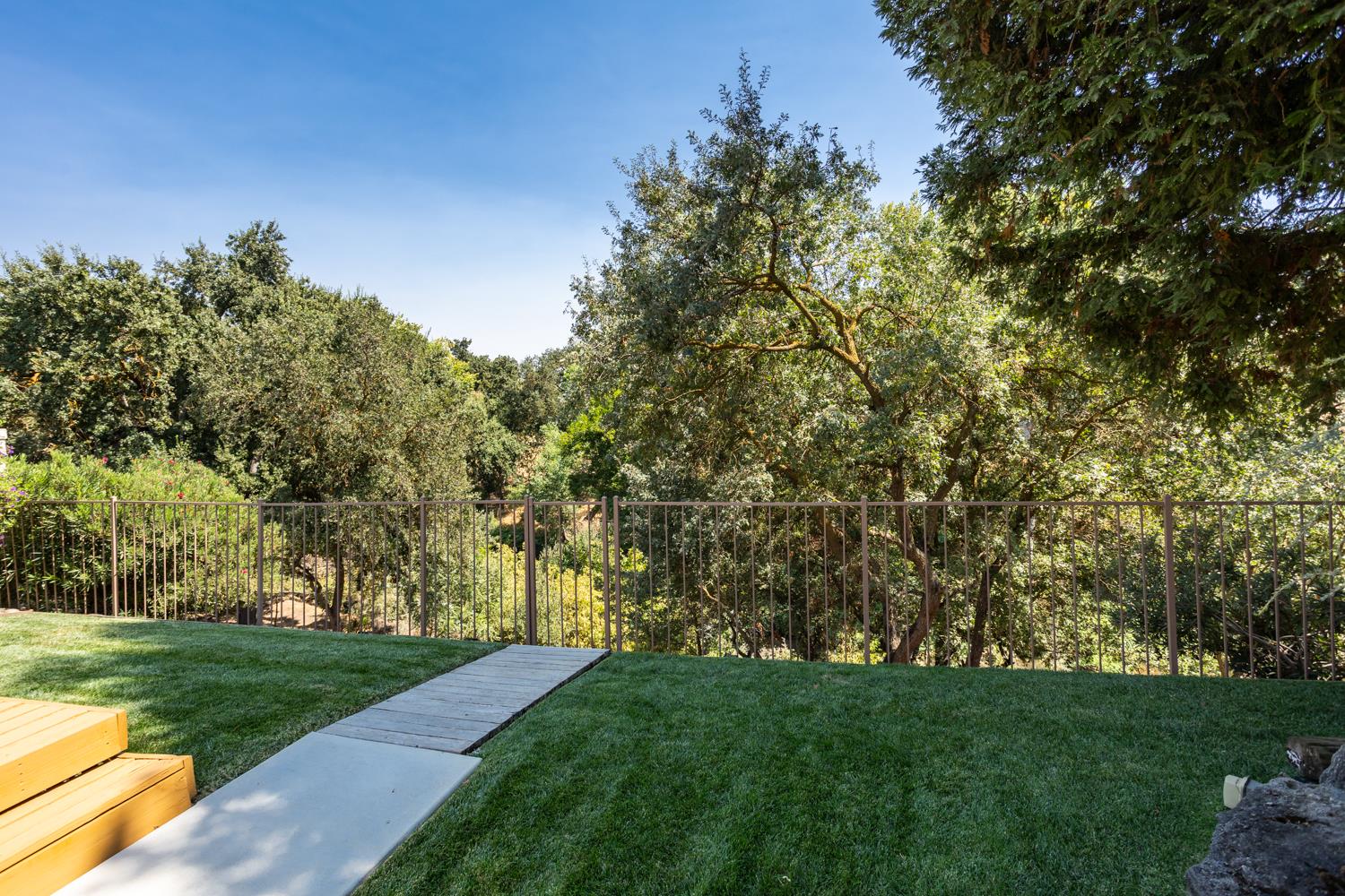 4332 Copper Cliff Ln, Modesto, CA 95355