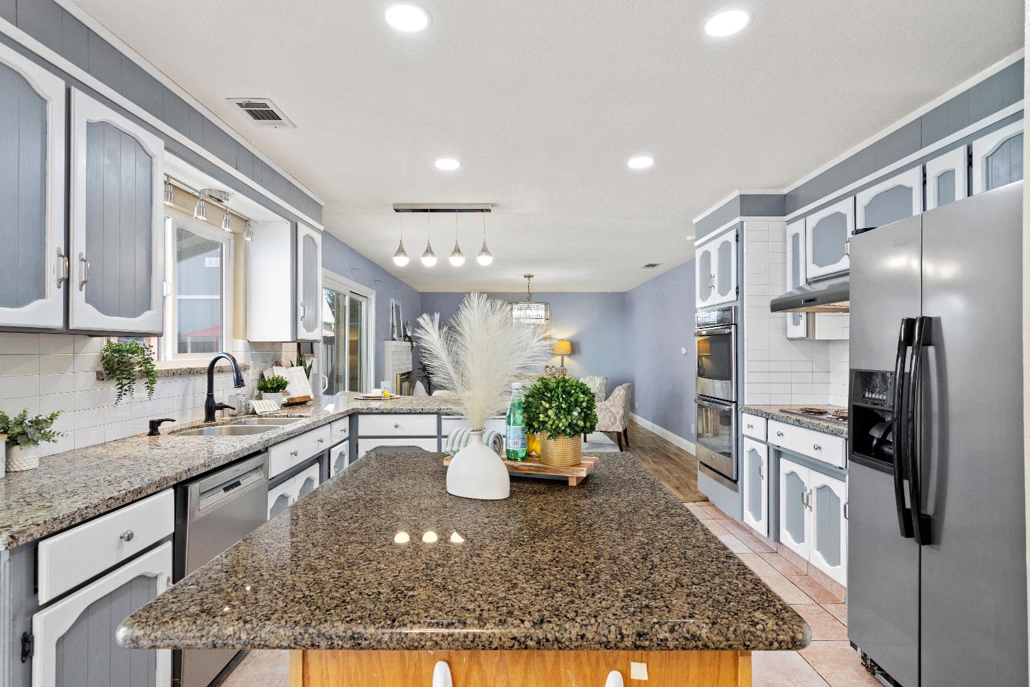 1825 Bridgewood Way, Modesto, CA 95355