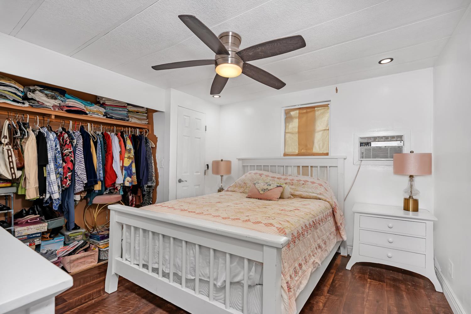 436 N Mercey Springs #16, Los Banos, CA 93635