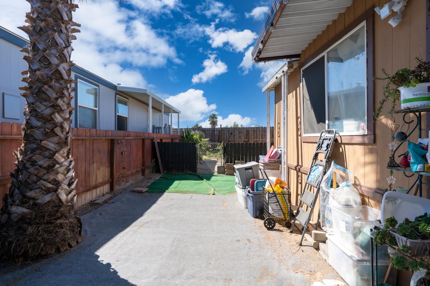 436 N Mercey Springs #16, Los Banos, CA 93635