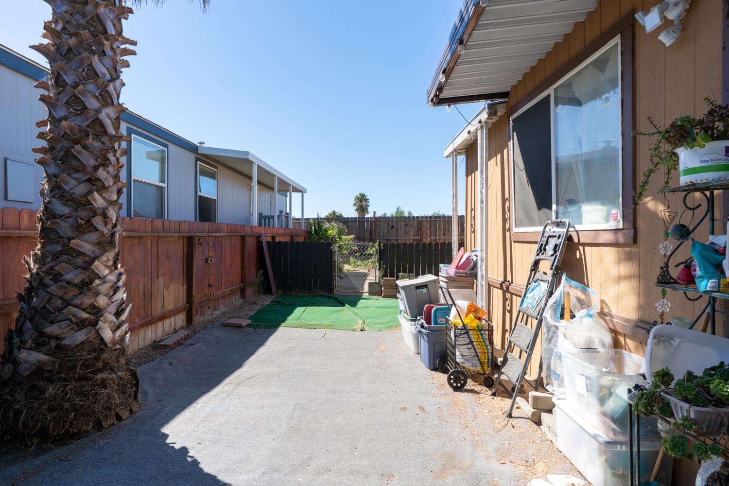 436 N Mercey Springs #16, Los Banos, CA 93635