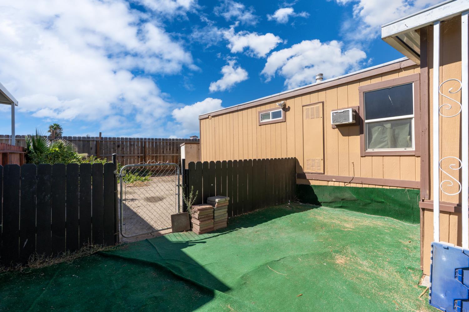 436 N Mercey Springs #16, Los Banos, CA 93635