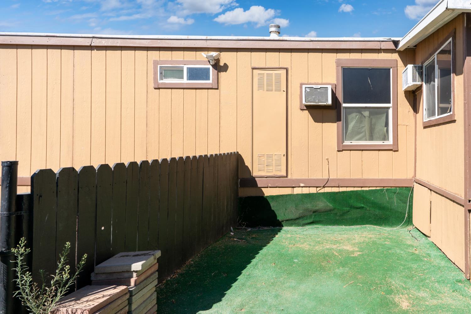 436 N Mercey Springs #16, Los Banos, CA 93635