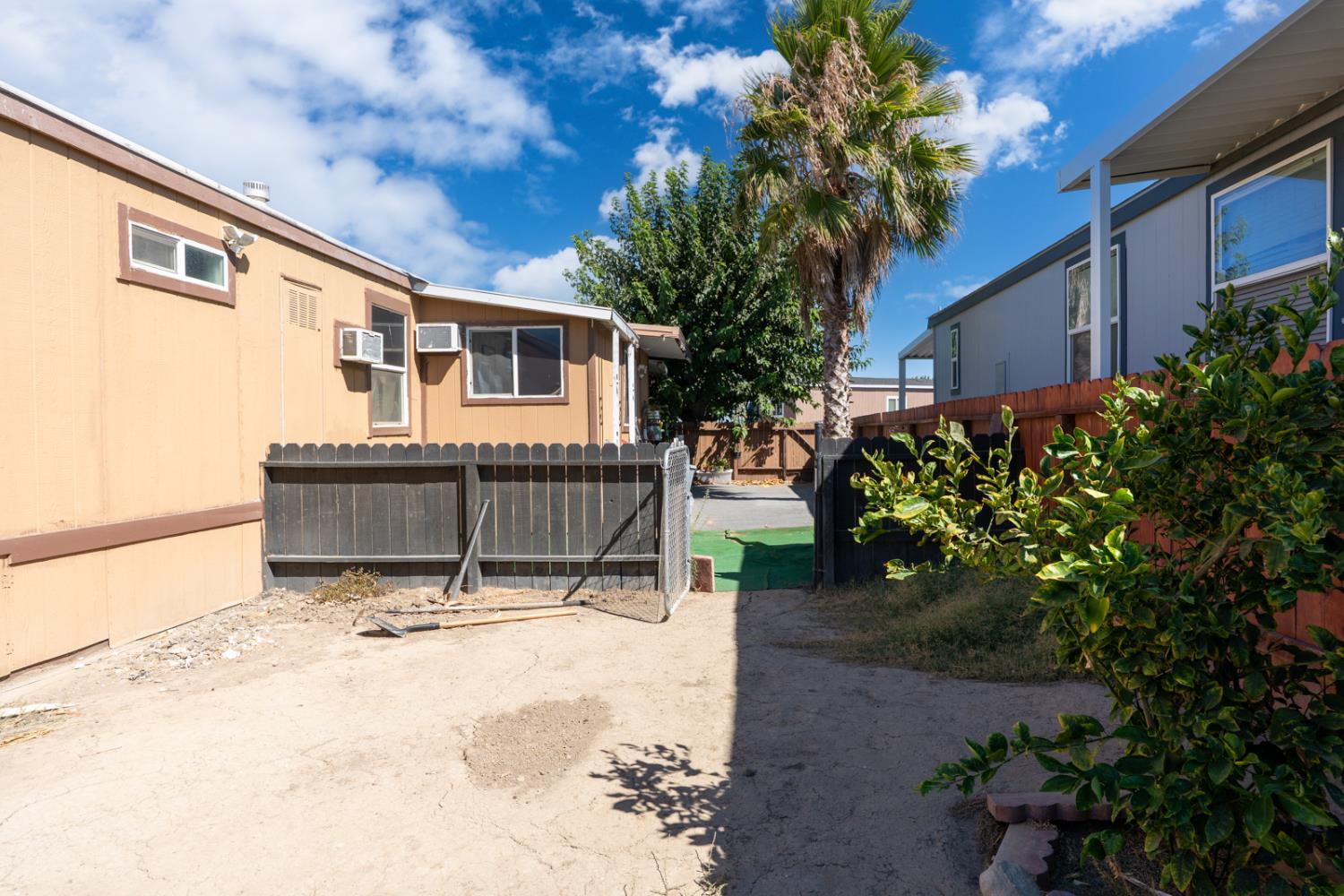 436 N Mercey Springs #16, Los Banos, CA 93635