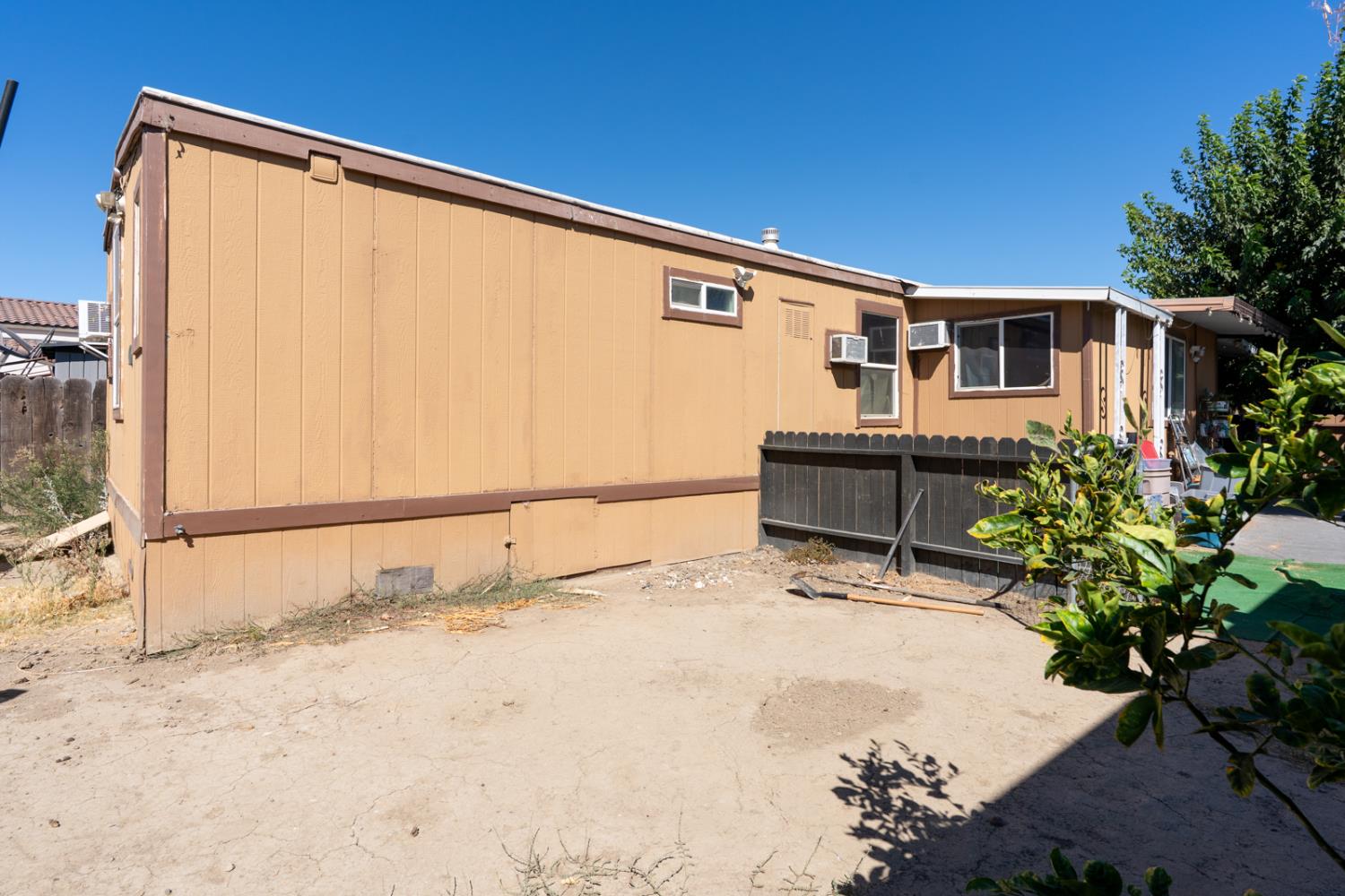 436 N Mercey Springs #16, Los Banos, CA 93635