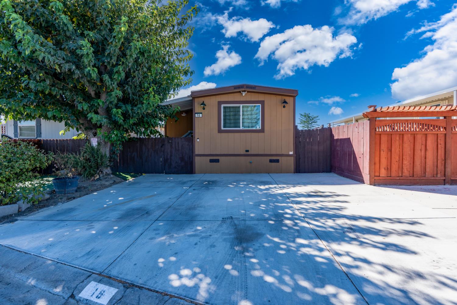 436 N Mercey Springs #16, Los Banos, CA 93635