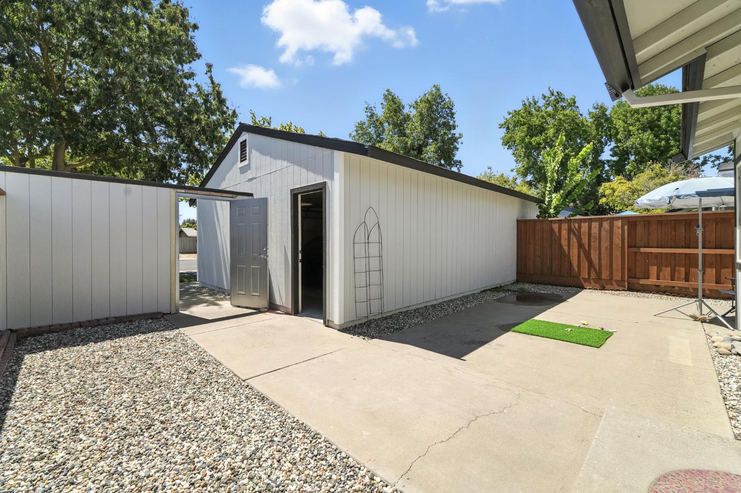 3400 Kingswood Dr #19, Modesto, CA 95355