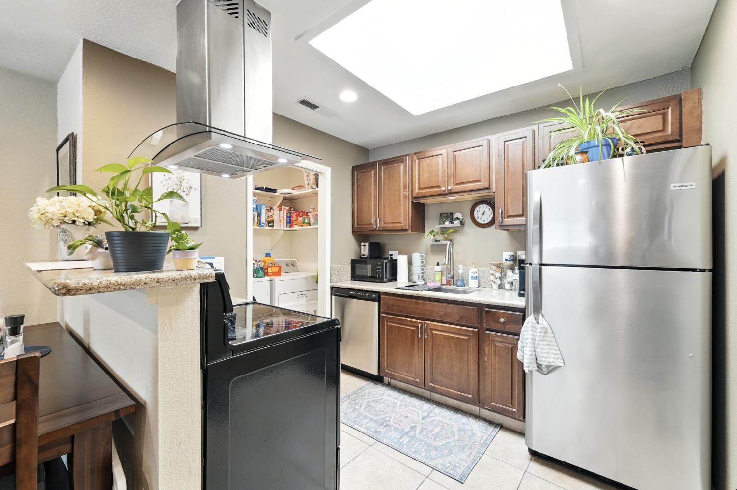 3400 Kingswood Dr #19, Modesto, CA 95355