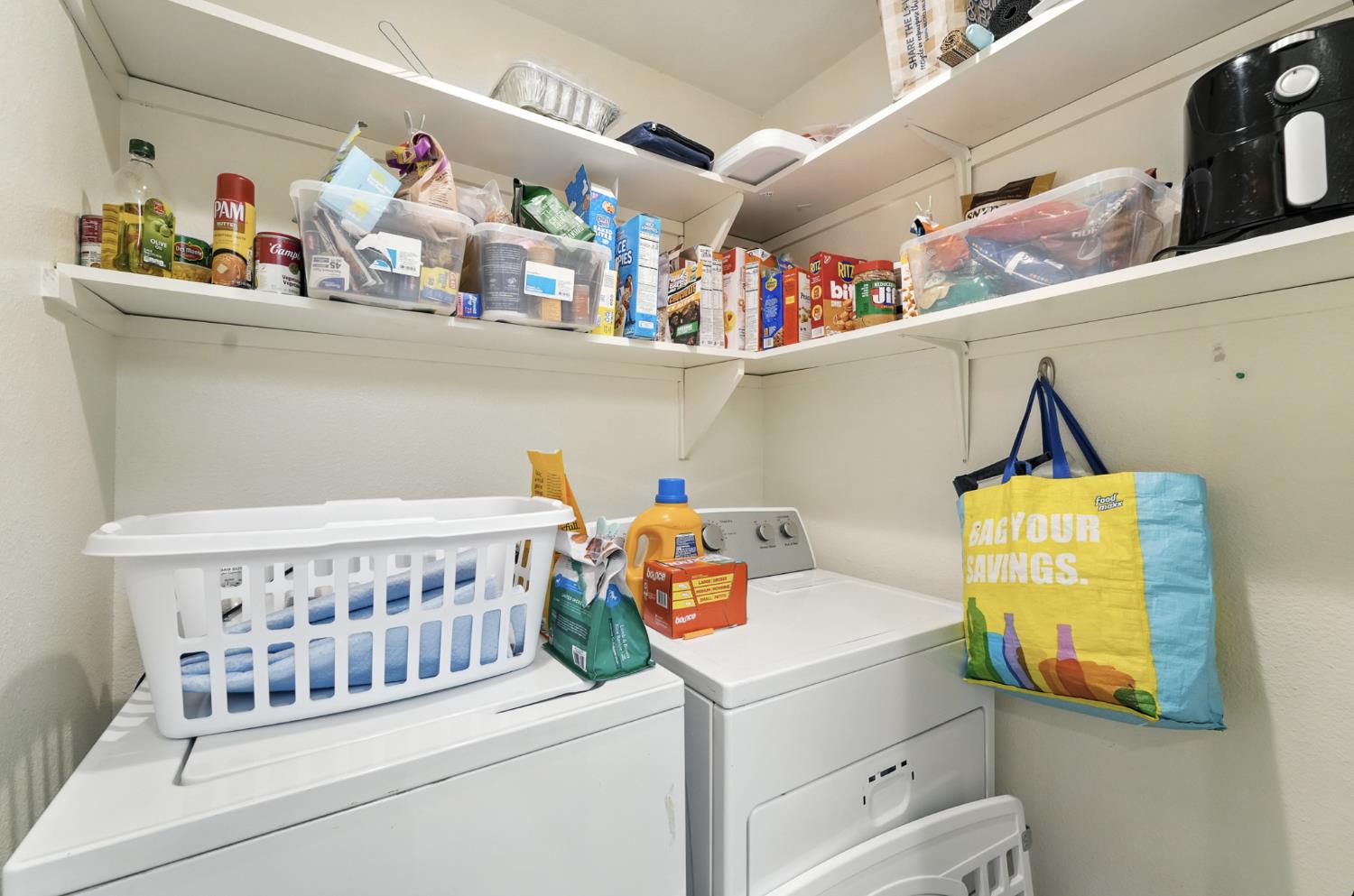 3400 Kingswood Dr #19, Modesto, CA 95355