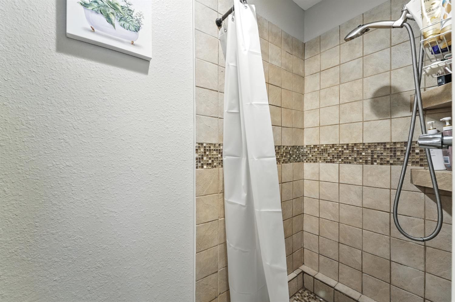 3400 Kingswood Dr #19, Modesto, CA 95355