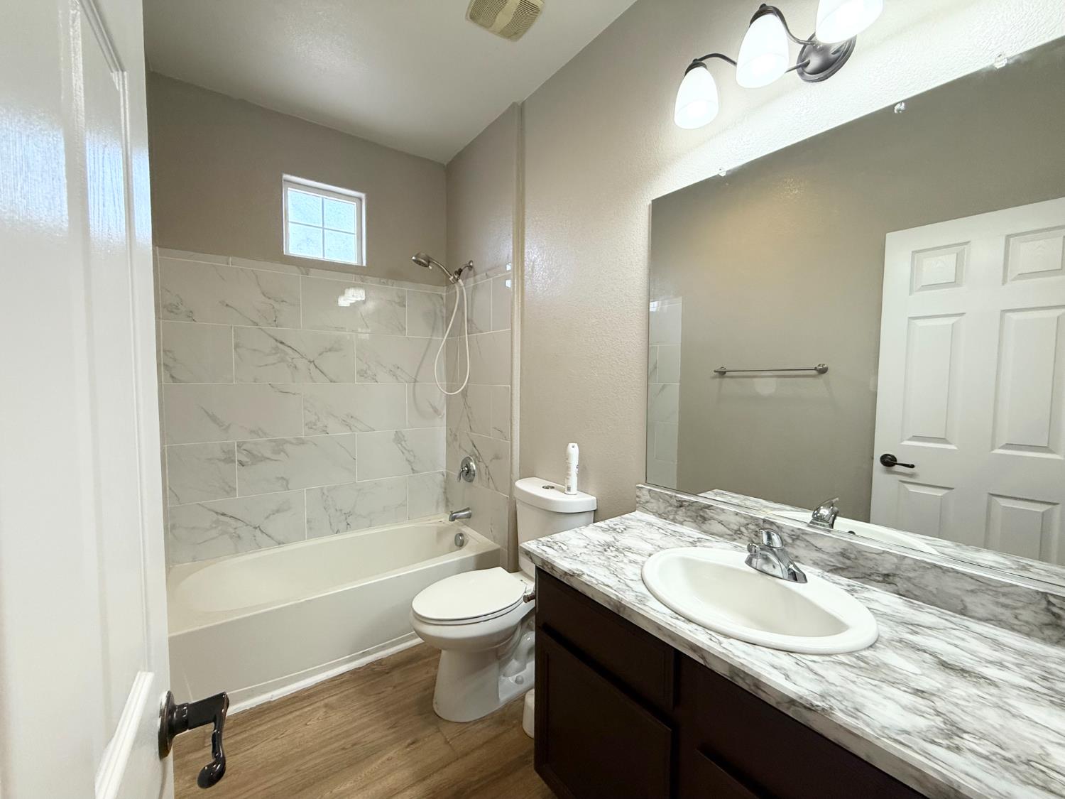 918 Castellona Dr, Newman, CA 95360